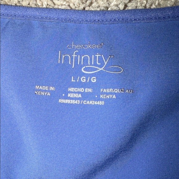 Cherokee Infinity Scrub Set Large - Picture 4 of 5